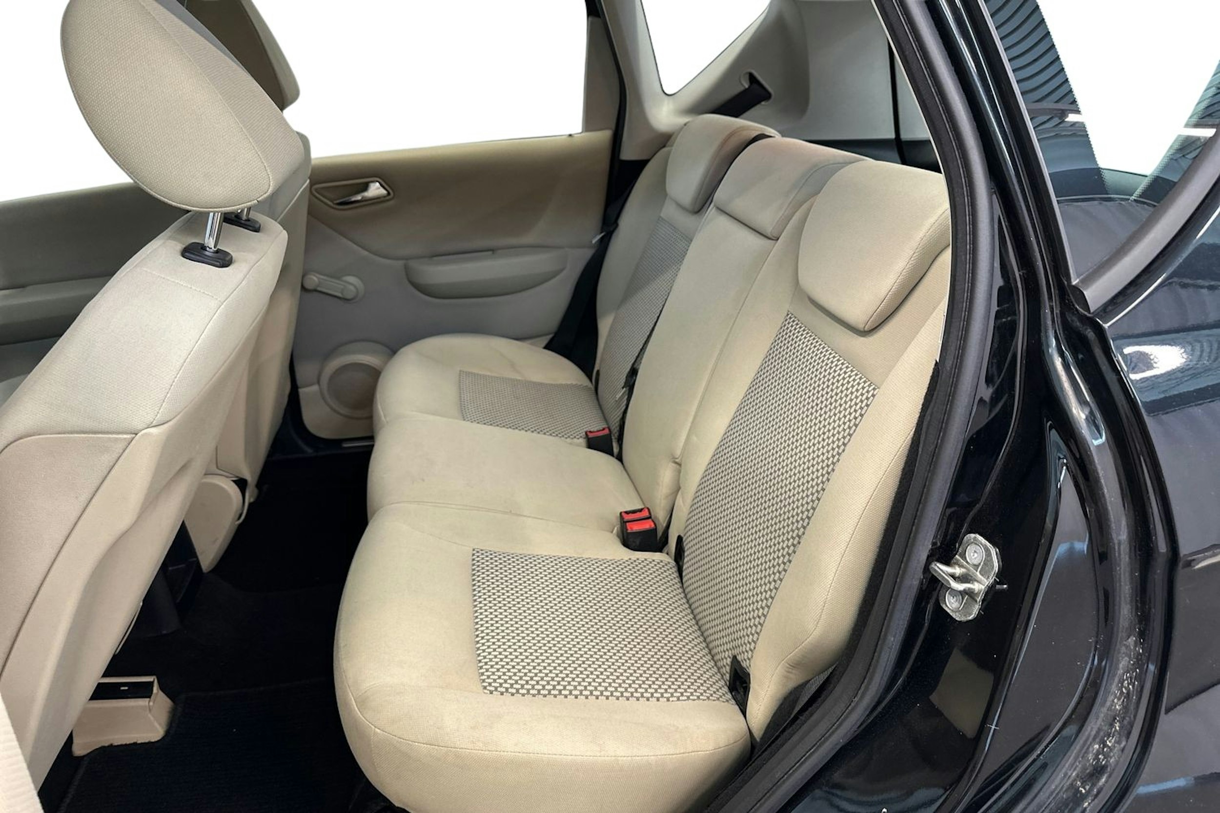 musta Mercedes-Benz A 2007 kuva 10.