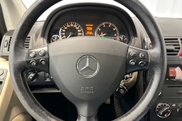 musta Mercedes-Benz A 2007 kuva 15.