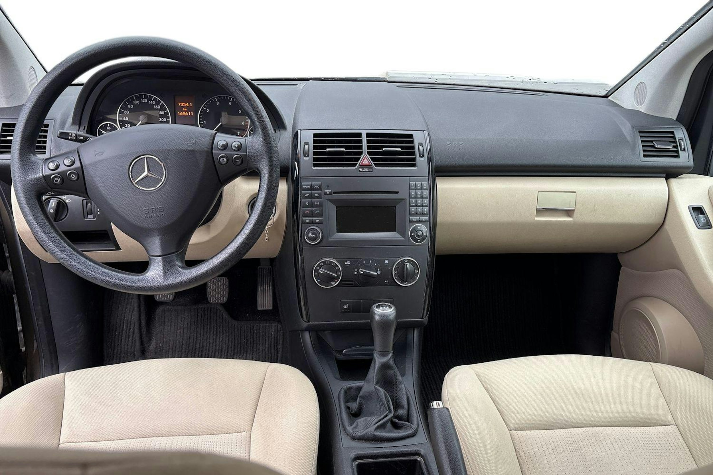 ruskea (beige) Mercedes-Benz A 2009 kuva 9.