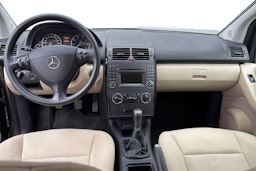ruskea (beige) Mercedes-Benz A 2009 kuva 9.