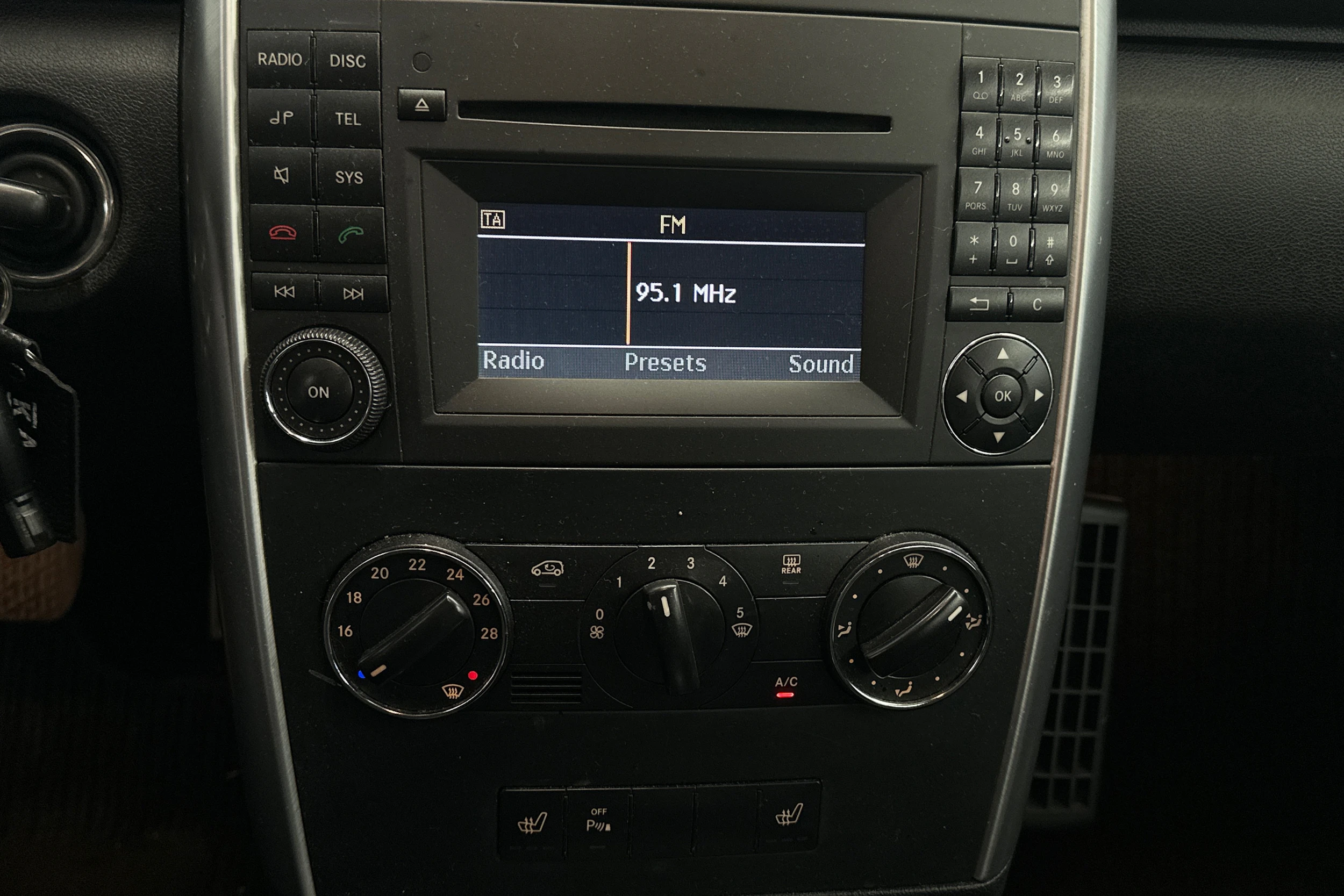 harmaa Mercedes-Benz A 2009 kuva 15.