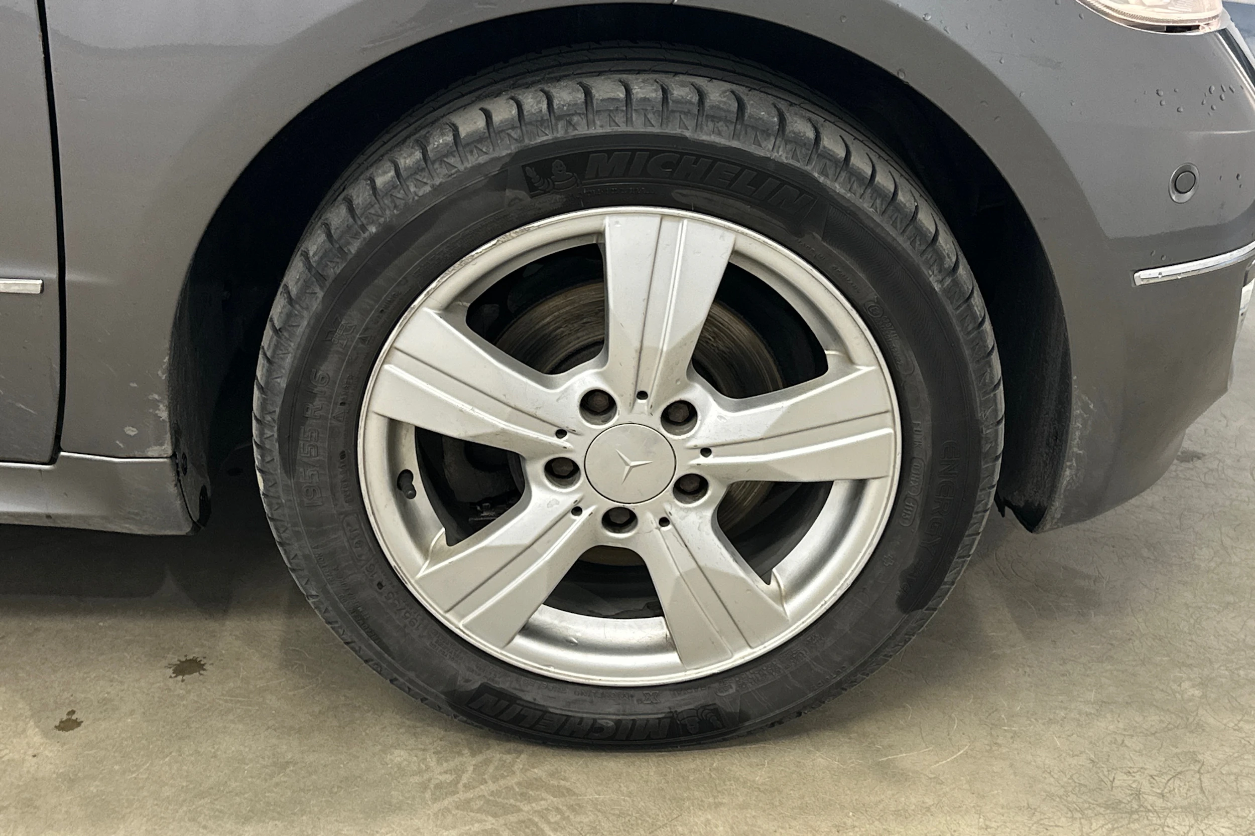harmaa Mercedes-Benz A 2009 kuva 21.