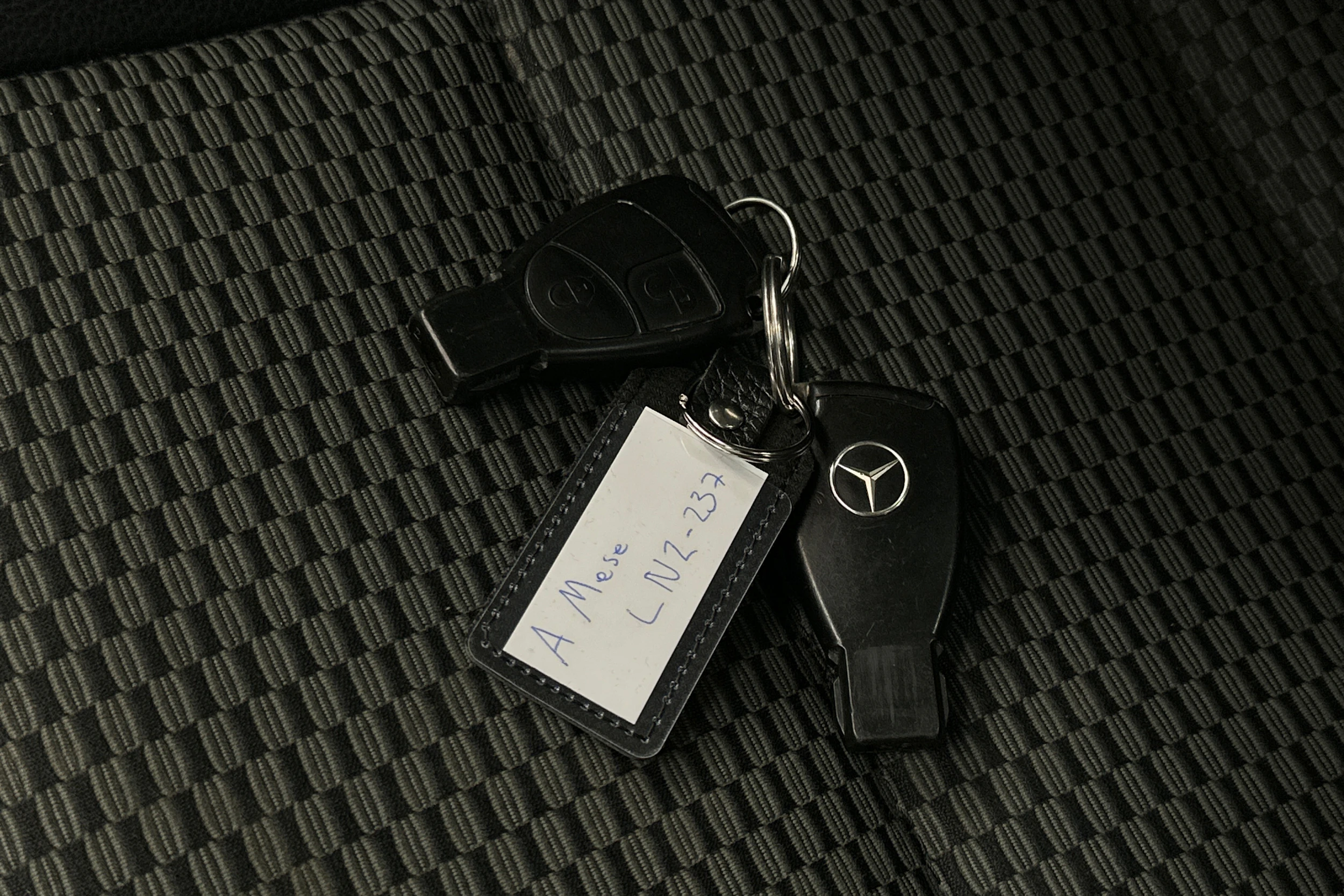 harmaa Mercedes-Benz A 2009 kuva 22.