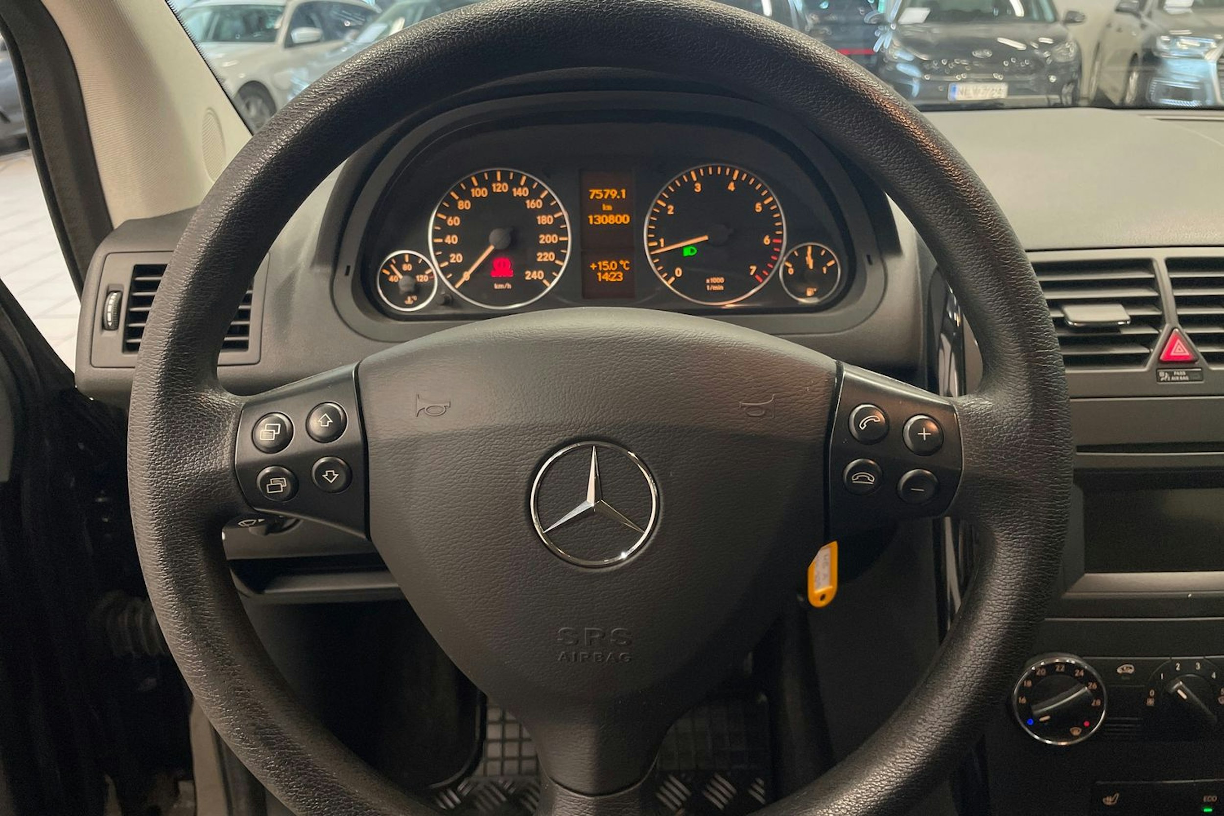 Musta Mercedes-Benz A 2010 kuva 16.