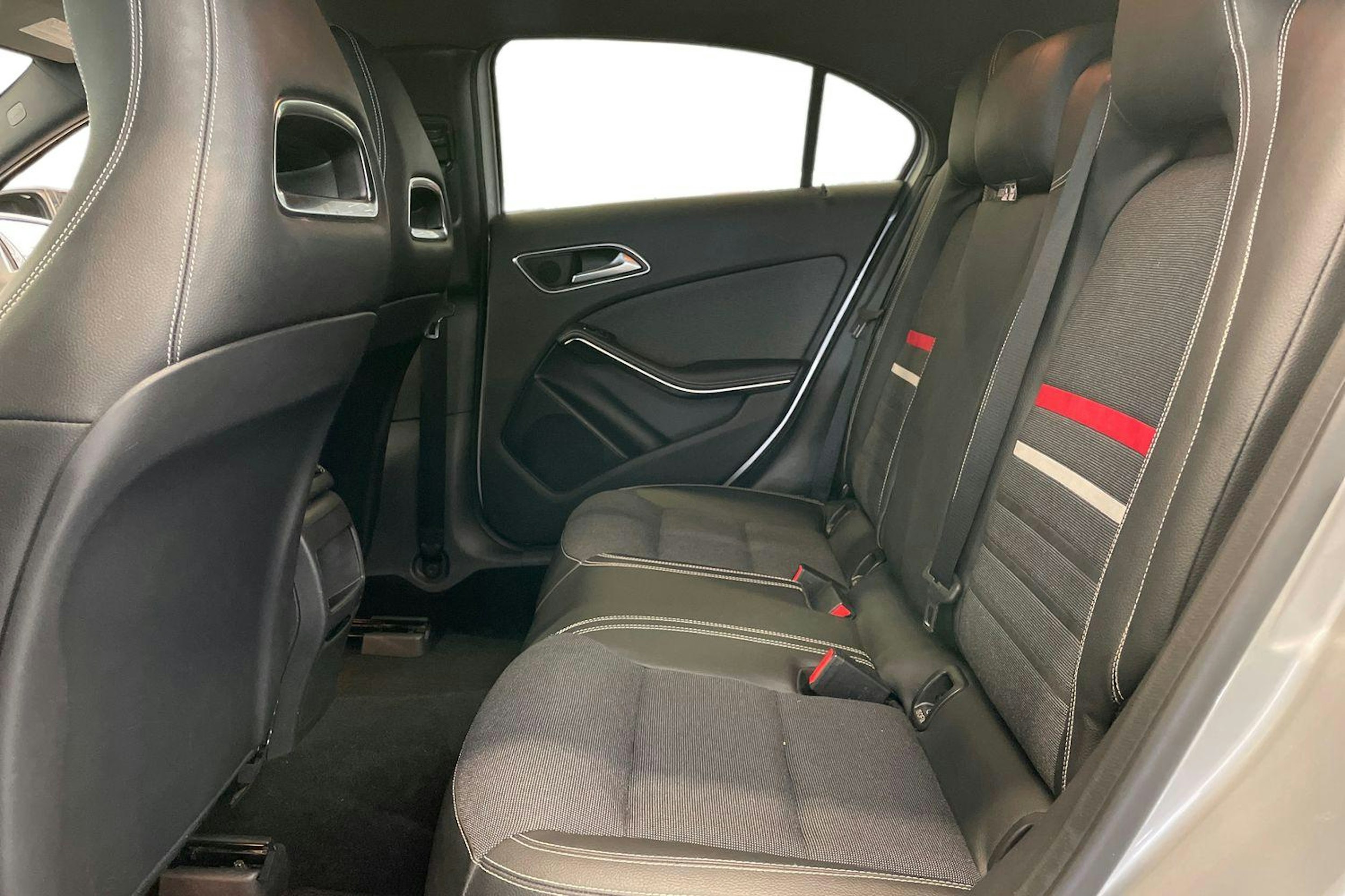 harmaa Mercedes-Benz A 2012 kuva 10.
