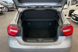 harmaa Mercedes-Benz A 2012 kuva 22.