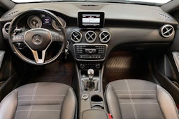 sininen Mercedes-Benz A 2012 kuva 9.