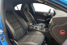 sininen Mercedes-Benz A 2012 kuva 10.