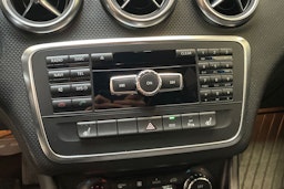sininen Mercedes-Benz A 2012 kuva 20.