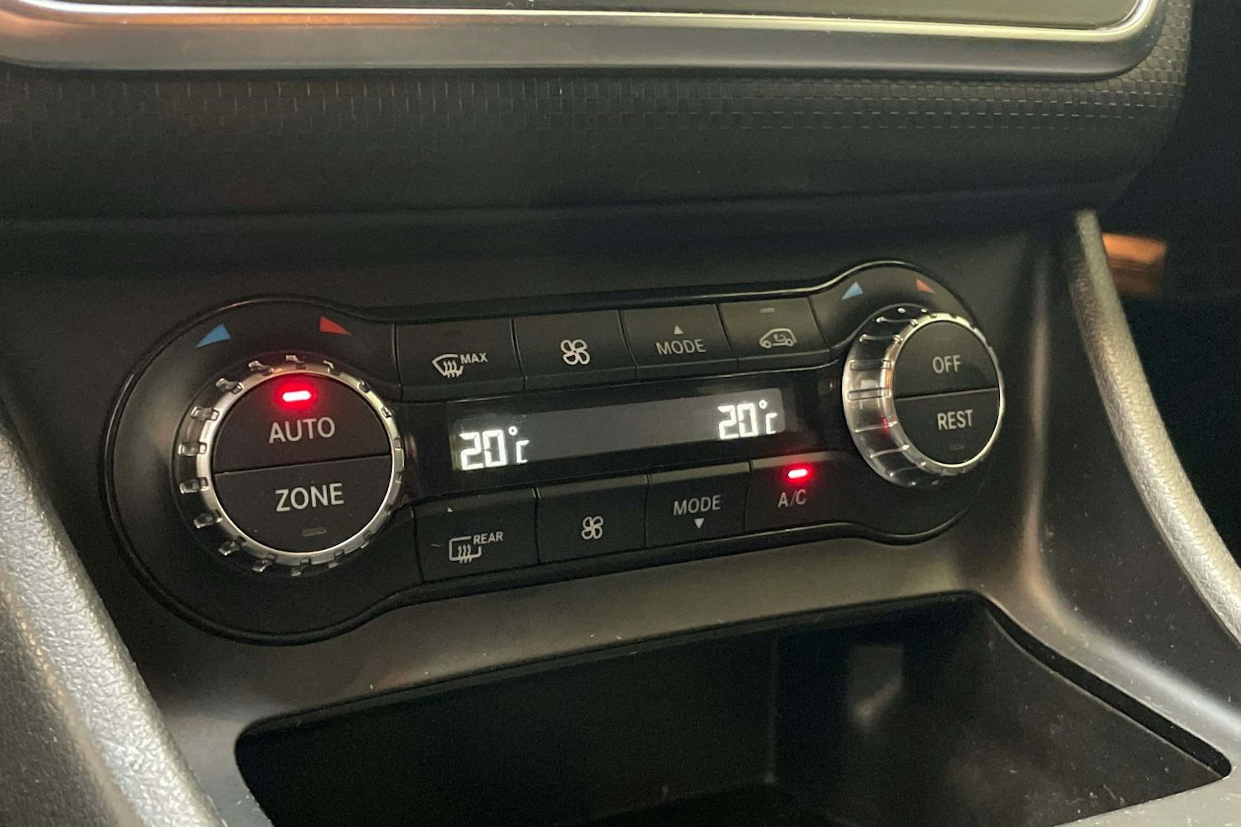 sininen Mercedes-Benz A 2012 kuva 21.
