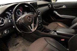 musta Mercedes-Benz A 2013 kuva 3.