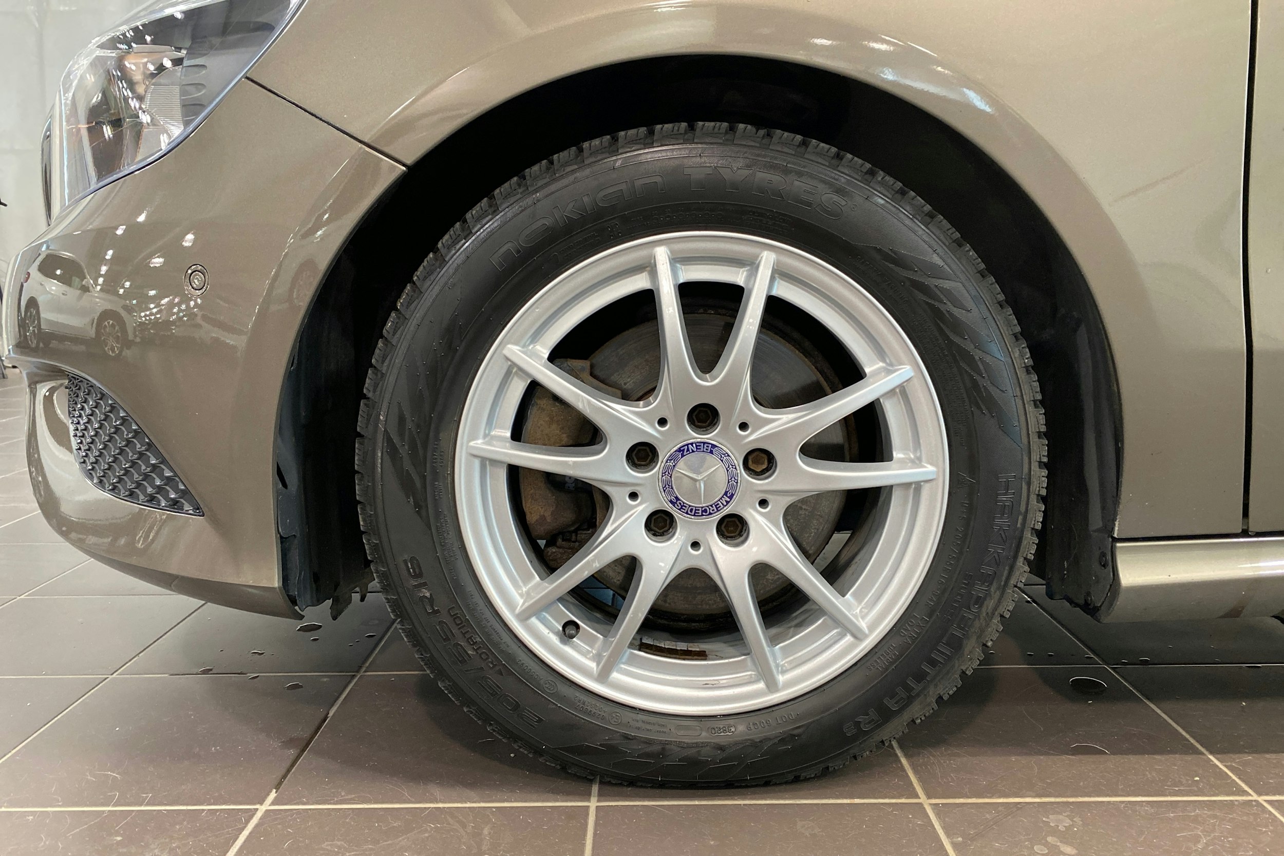 harmaa Mercedes-Benz A 2013 kuva 11.