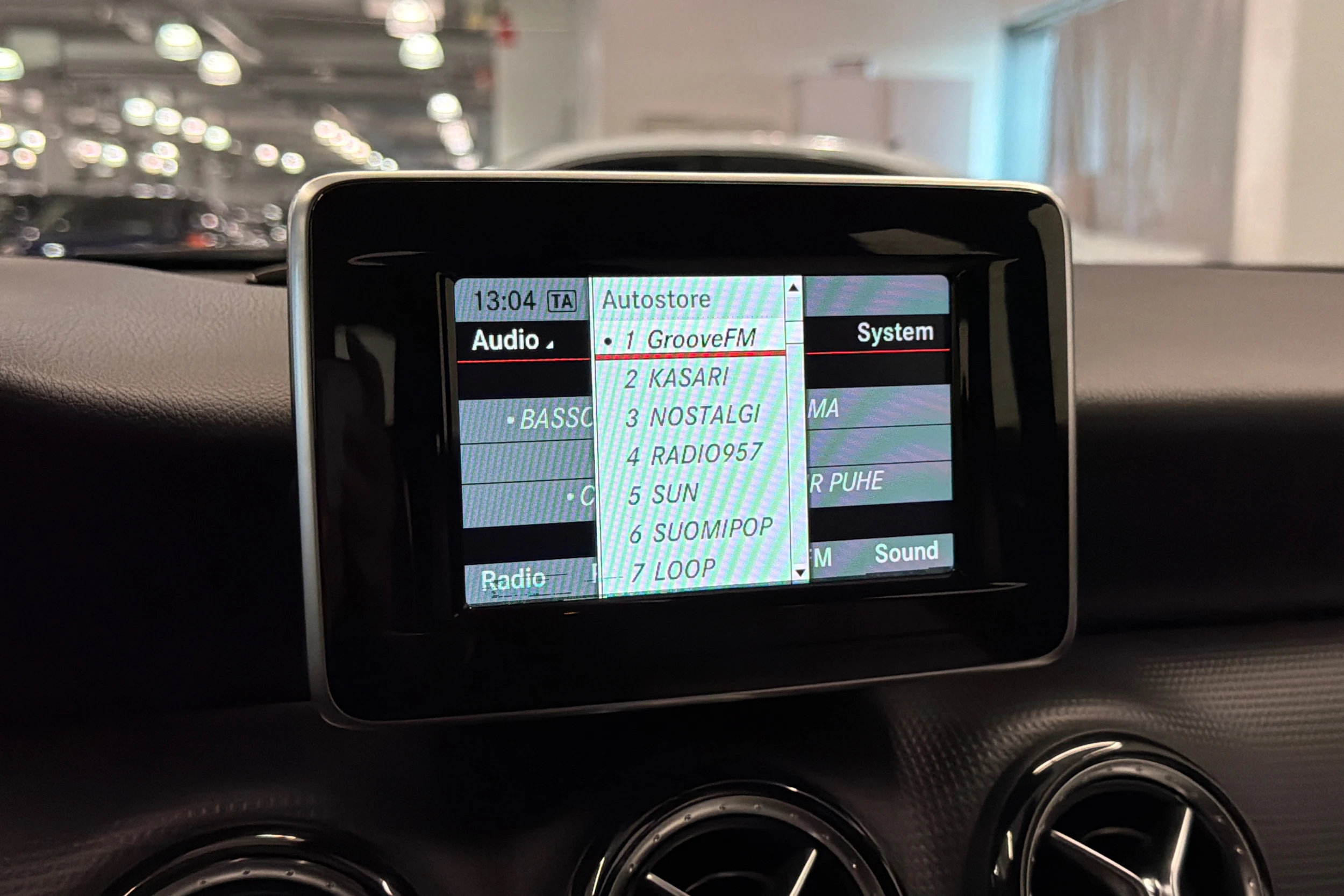 violetti Mercedes-Benz A 2013 kuva 22.