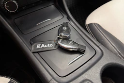 violetti Mercedes-Benz A 2013 kuva 24.
