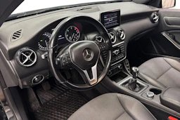 musta Mercedes-Benz A 2013 kuva 6.