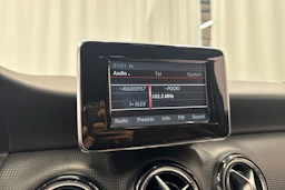 musta Mercedes-Benz A 2013 kuva 18.
