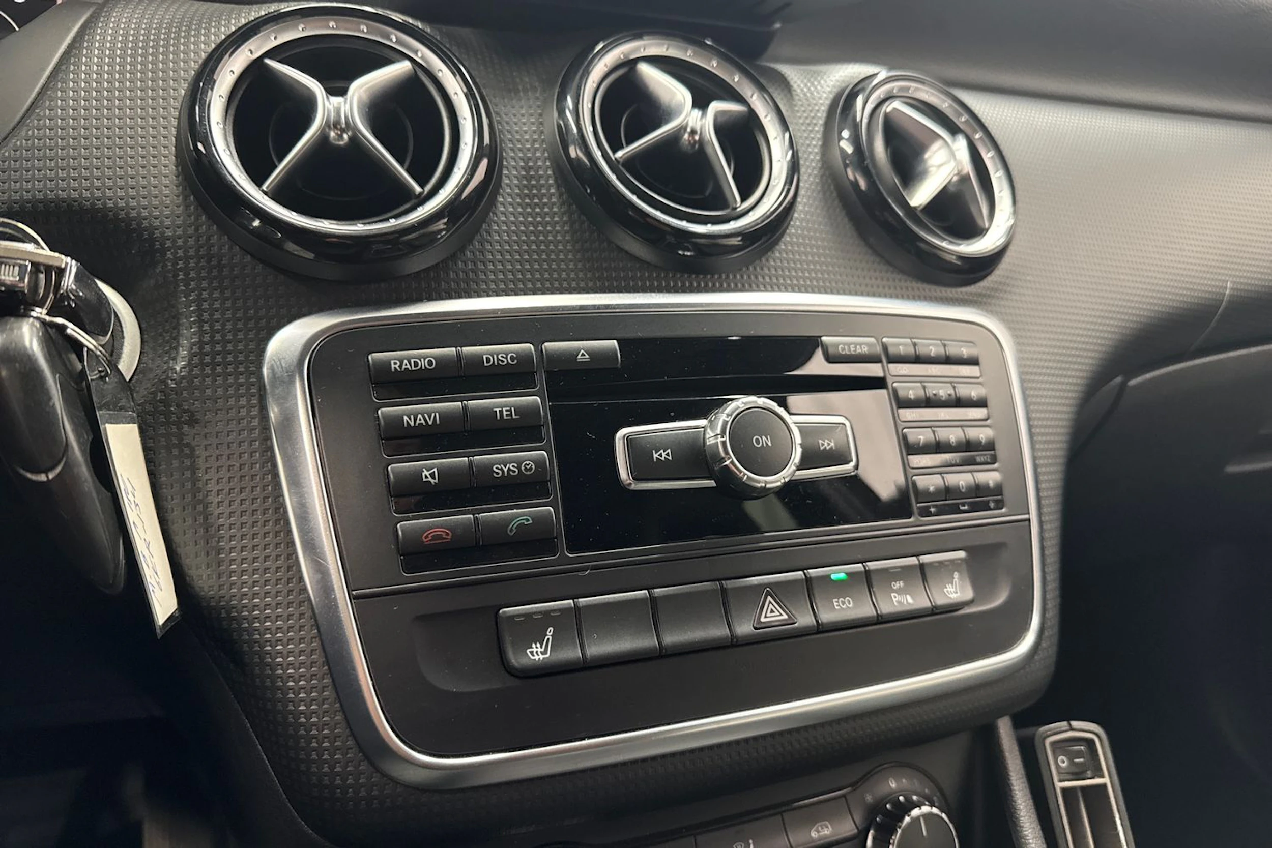 musta Mercedes-Benz A 2013 kuva 20.
