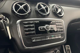 musta Mercedes-Benz A 2013 kuva 20.