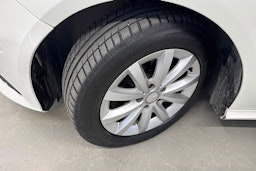 valkoinen Mercedes-Benz A 2013 kuva 13.
