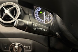 valkoinen Mercedes-Benz A 2013 kuva 17.