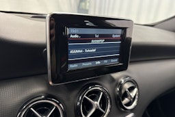 valkoinen Mercedes-Benz A 2013 kuva 19.