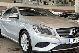 Harmaa Mercedes-Benz A 2013 kuva 16.