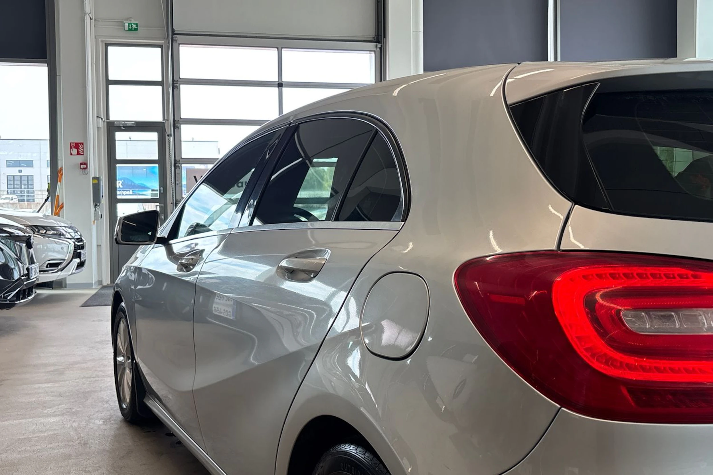 Harmaa Mercedes-Benz A 2013 kuva 20.
