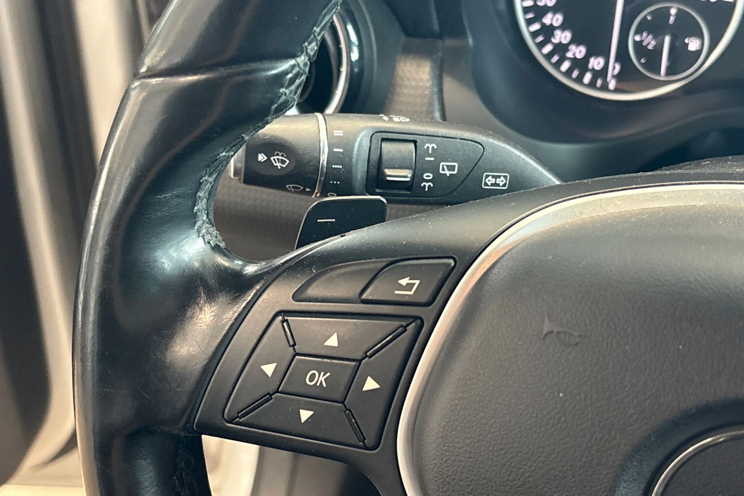 Harmaa Mercedes-Benz A 2013 kuva 30.