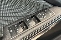 Harmaa Mercedes-Benz A 2013 kuva 32.