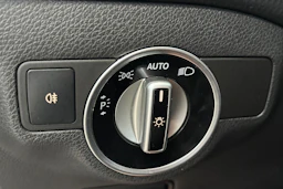 Harmaa Mercedes-Benz A 2013 kuva 33.