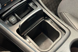Harmaa Mercedes-Benz A 2013 kuva 35.