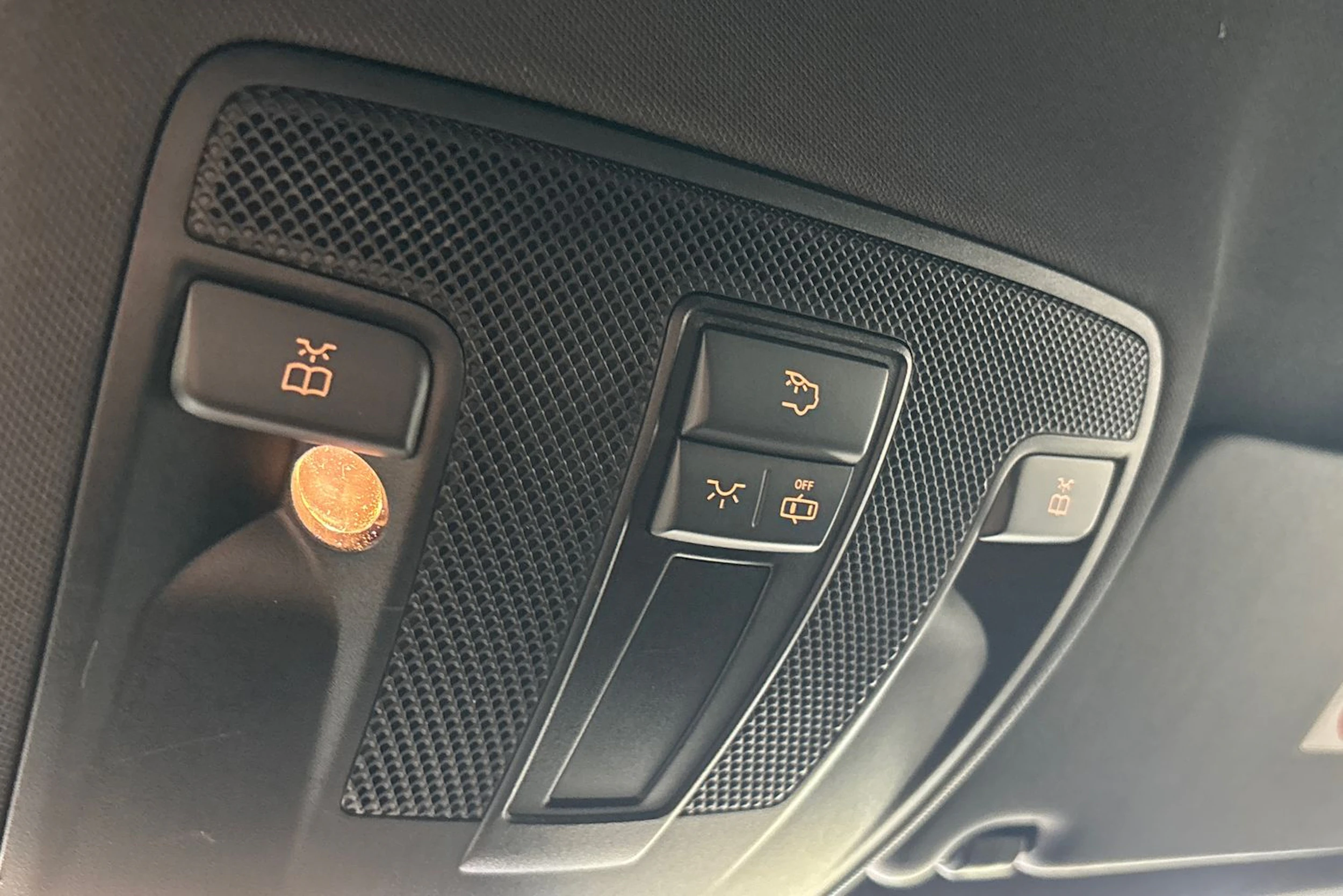 Harmaa Mercedes-Benz A 2013 kuva 41.