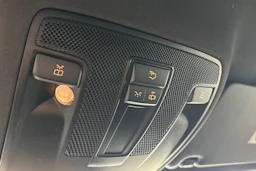 Harmaa Mercedes-Benz A 2013 kuva 41.