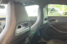 Harmaa Mercedes-Benz A 2013 kuva 44.