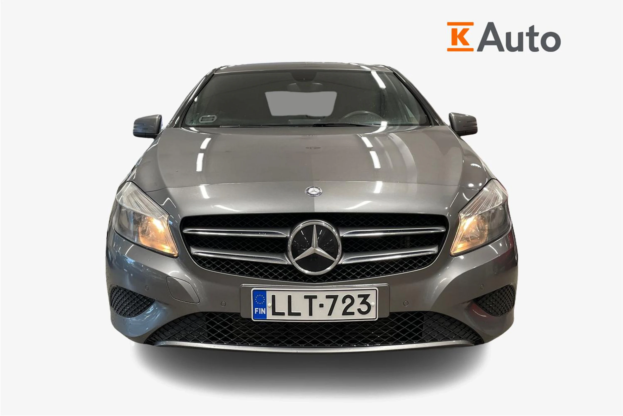 harmaa Mercedes-Benz A 2013 kuva 4.