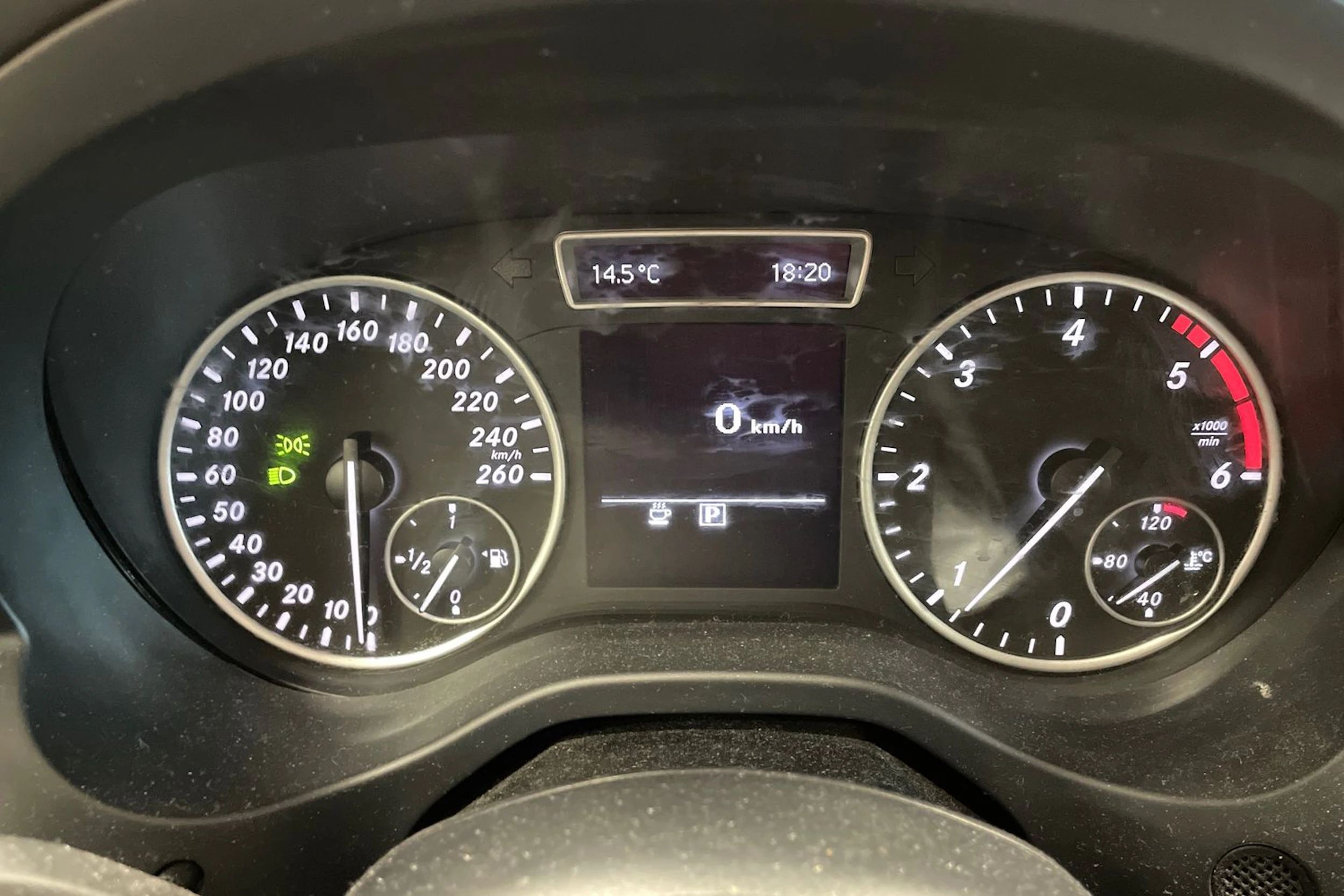 harmaa Mercedes-Benz A 2013 kuva 11.