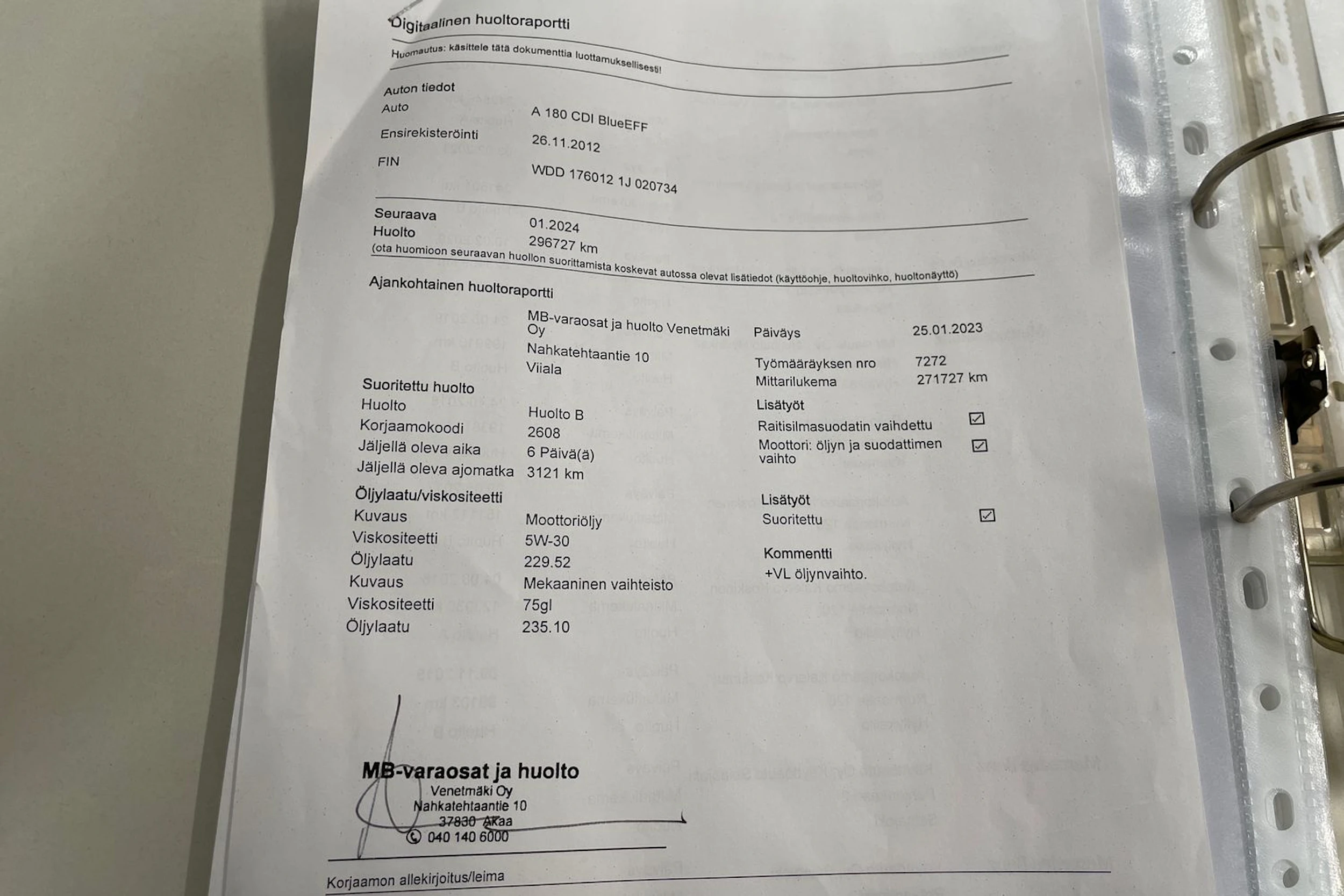 harmaa Mercedes-Benz A 2013 kuva 44.