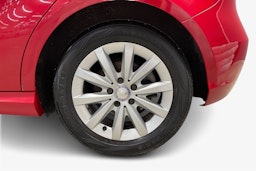 punainen Mercedes-Benz A 2013 kuva 11.