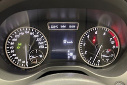 punainen Mercedes-Benz A 2013 kuva 15.