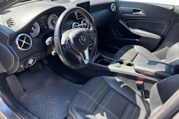 harmaa Mercedes-Benz A 2013 kuva 3.