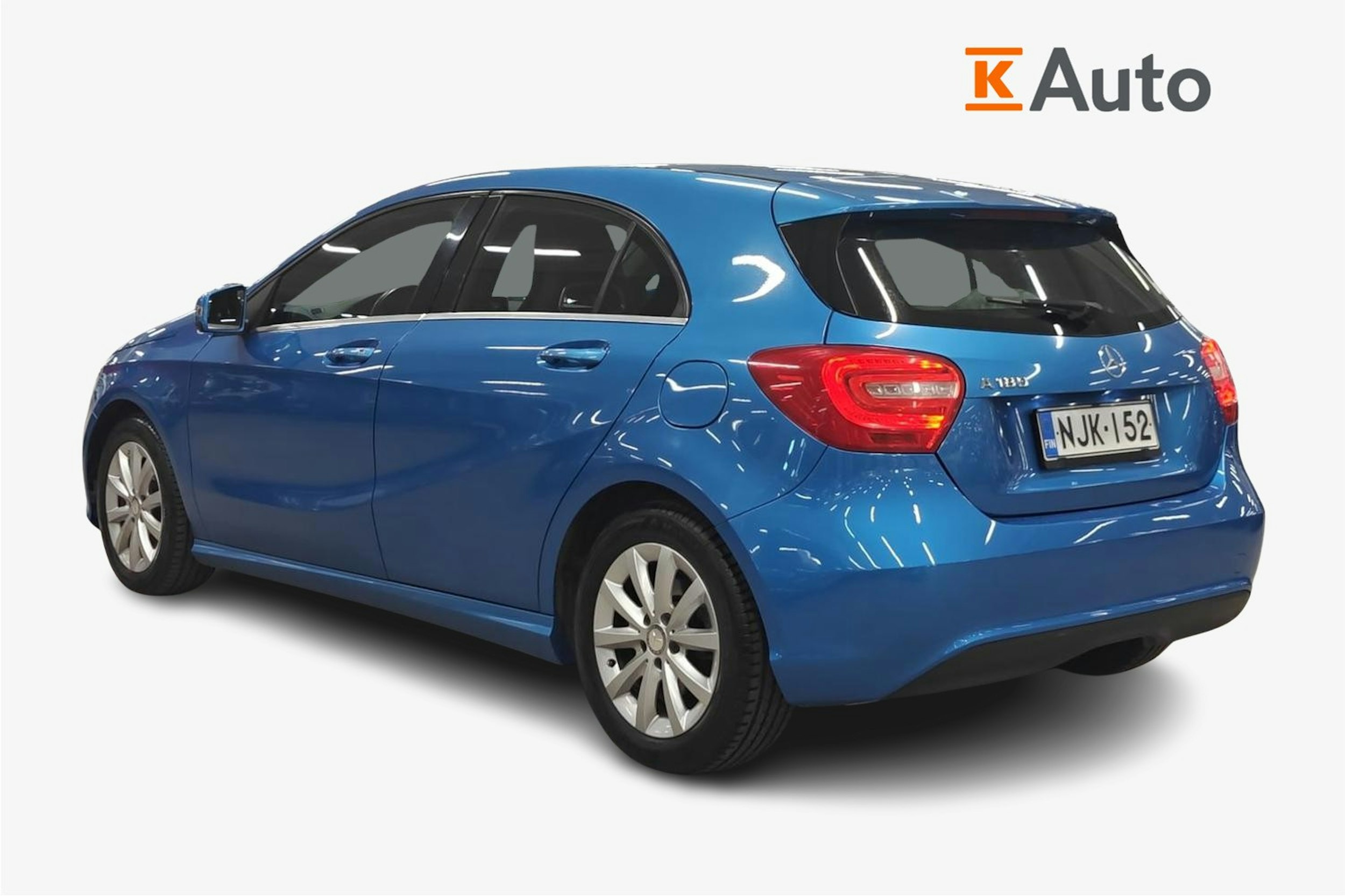sininen Mercedes-Benz A 2013 kuva 2.