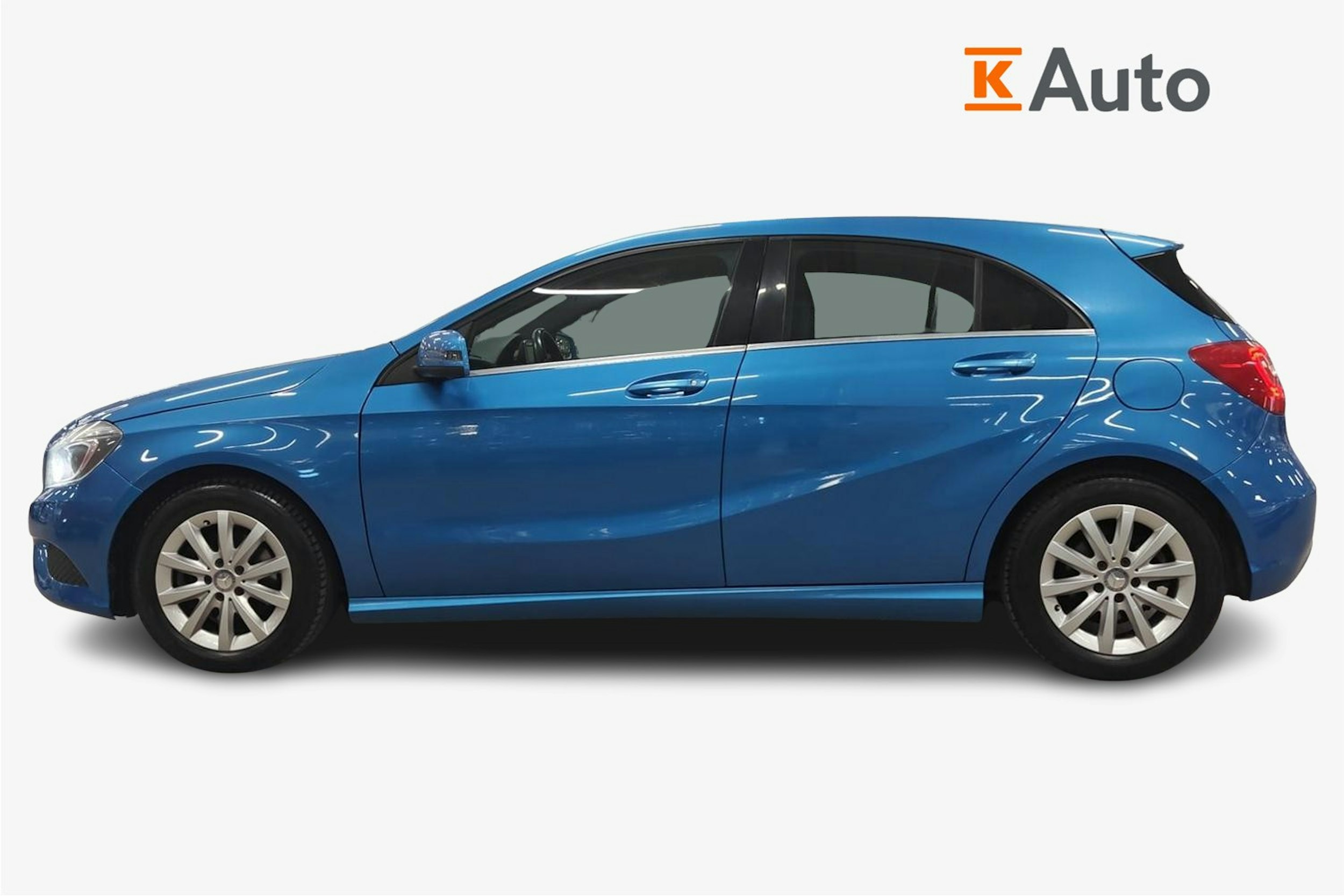 sininen Mercedes-Benz A 2013 kuva 6.