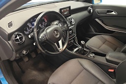 sininen Mercedes-Benz A 2013 kuva 7.
