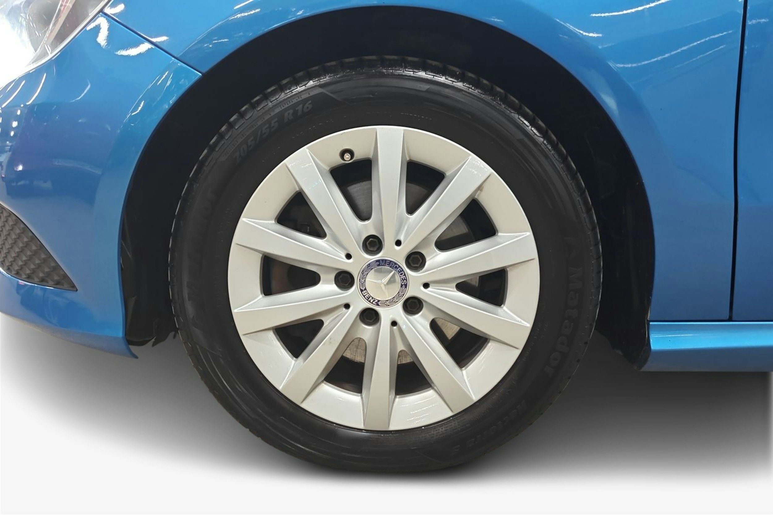 sininen Mercedes-Benz A 2013 kuva 11.