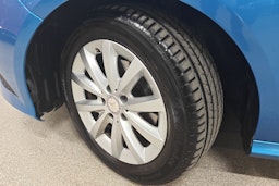 sininen Mercedes-Benz A 2013 kuva 13.