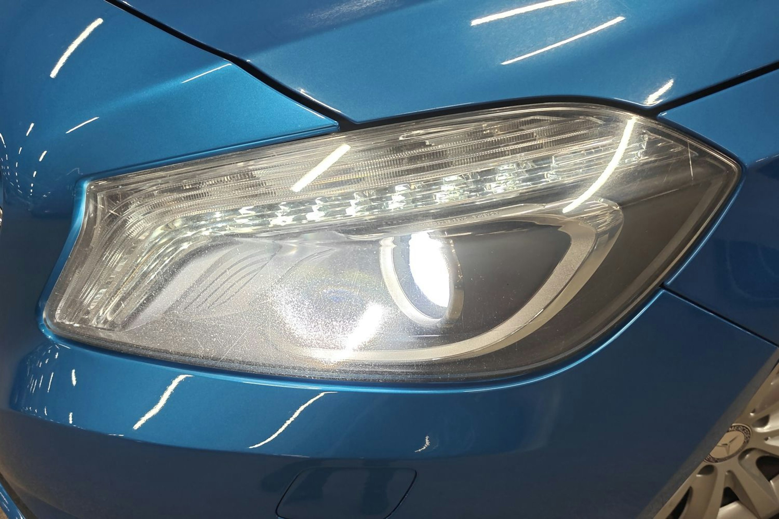 sininen Mercedes-Benz A 2013 kuva 20.