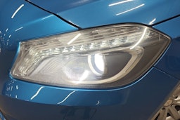 sininen Mercedes-Benz A 2013 kuva 20.
