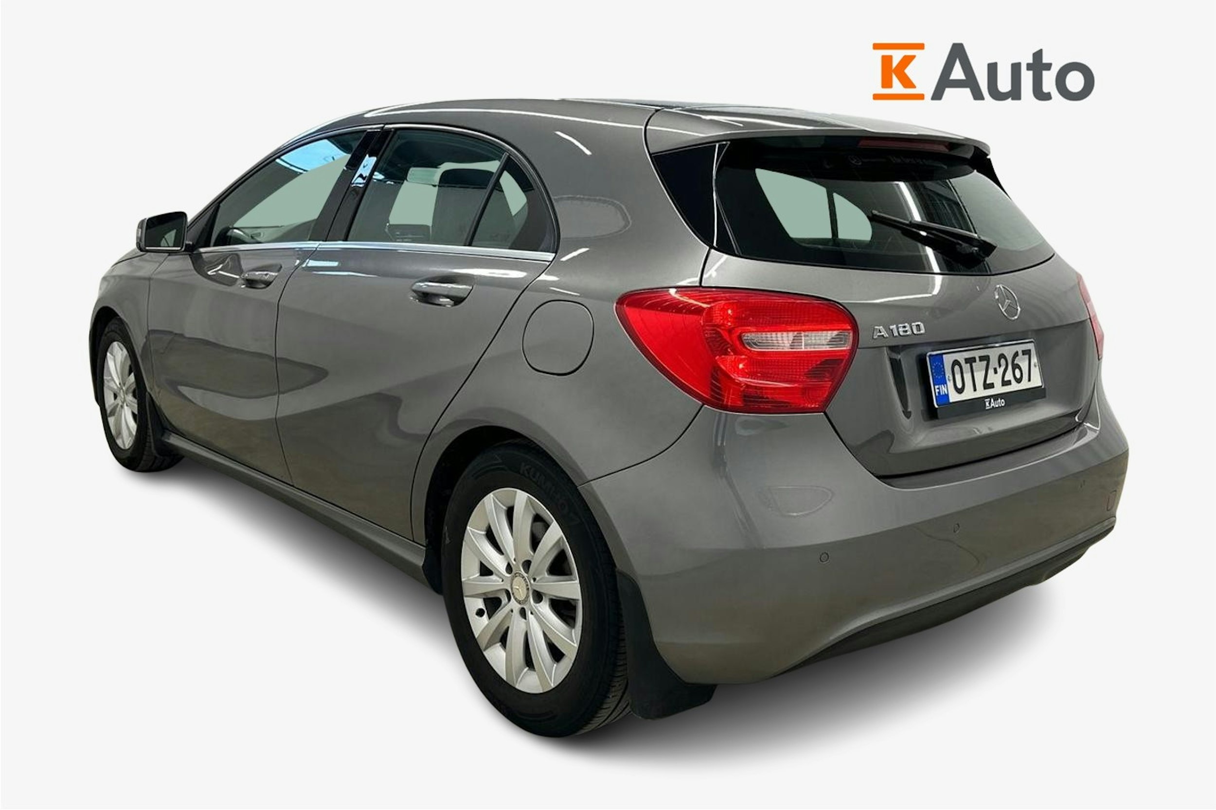 harmaa Mercedes-Benz A 2013 kuva 2.