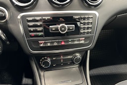 harmaa Mercedes-Benz A 2013 kuva 19.