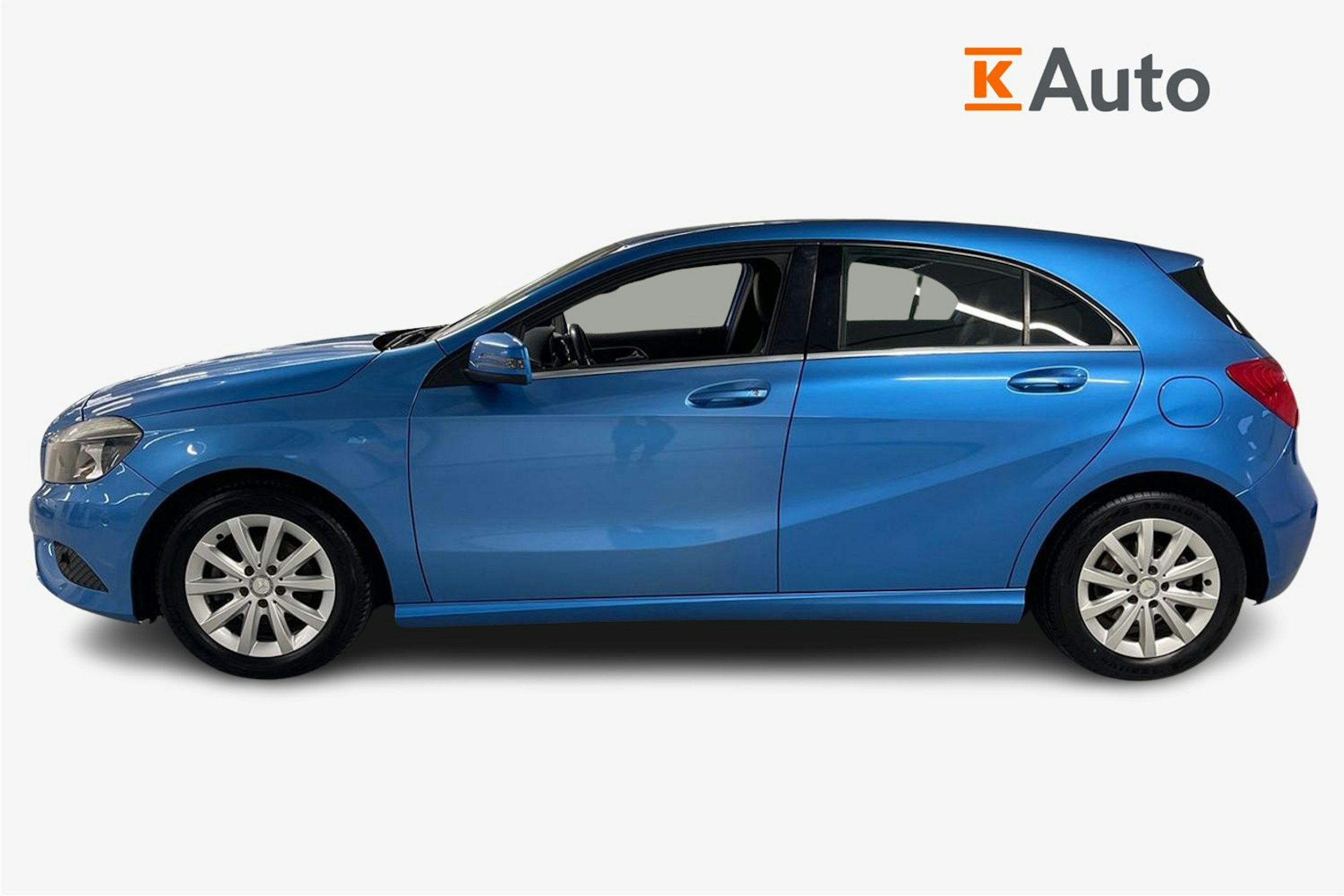 sininen Mercedes-Benz A 2013 kuva 6.